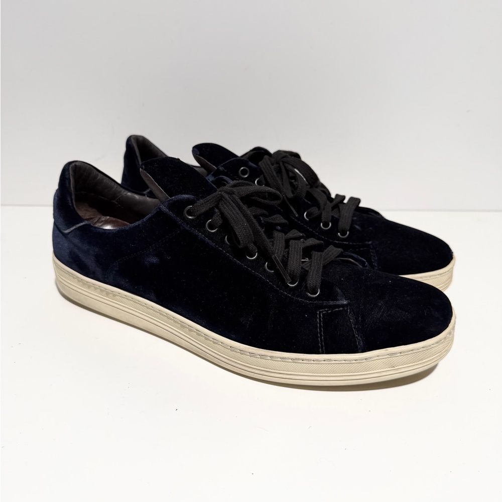 Tom Ford Navy Velvet Low-Top Sneakers with Cream Sole